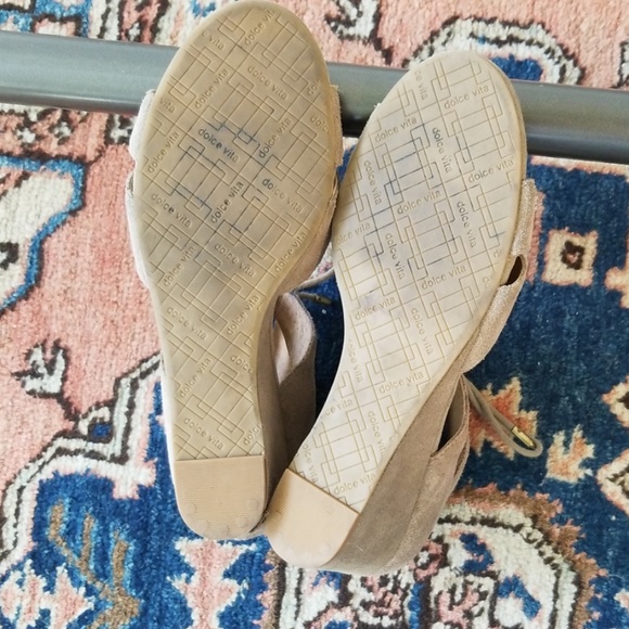 Dolce Vita Seude Wedge Size 8 - Picture 5 of 8